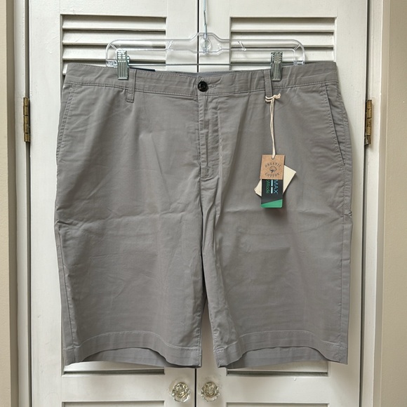 Faherty Movement Short 9” Inseam - Picture 2 of 3
